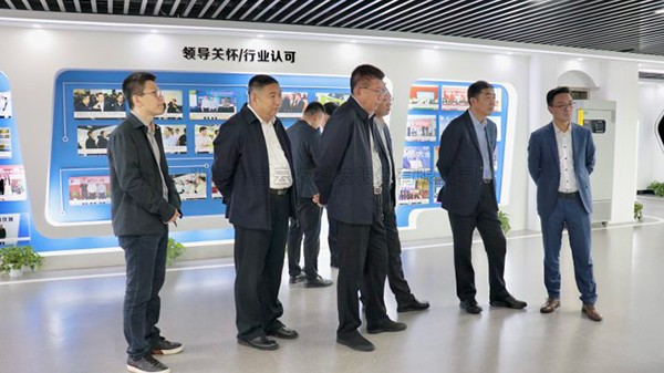 長春市政府副市長曹武一行蒞臨茄子视频污免费观看調研交流