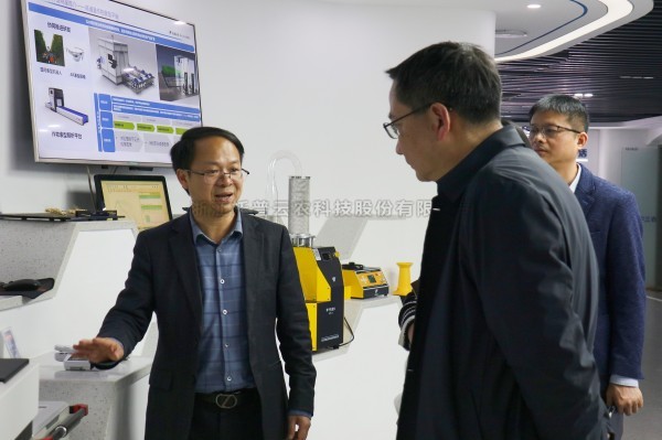 杭州市科技局黨組成員、副局長樓立群一行蒞臨茄子视频污免费观看考察調研