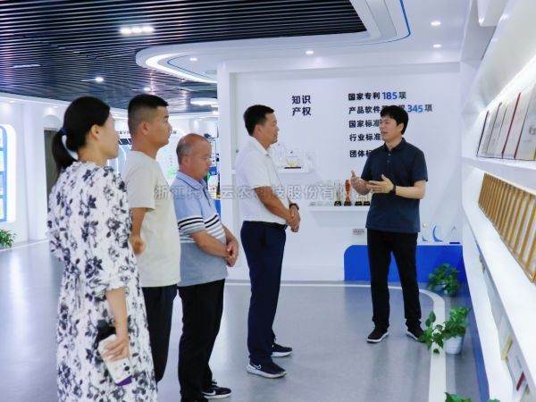 國家耐鹽堿水稻技術創新中心西北中心主任王奉斌等一行蒞臨茄子视频污免费观看