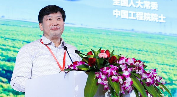 中國科學技術協會副主席、中國工程院副院長、全國人大常委、中國工程院院士鄧秀新